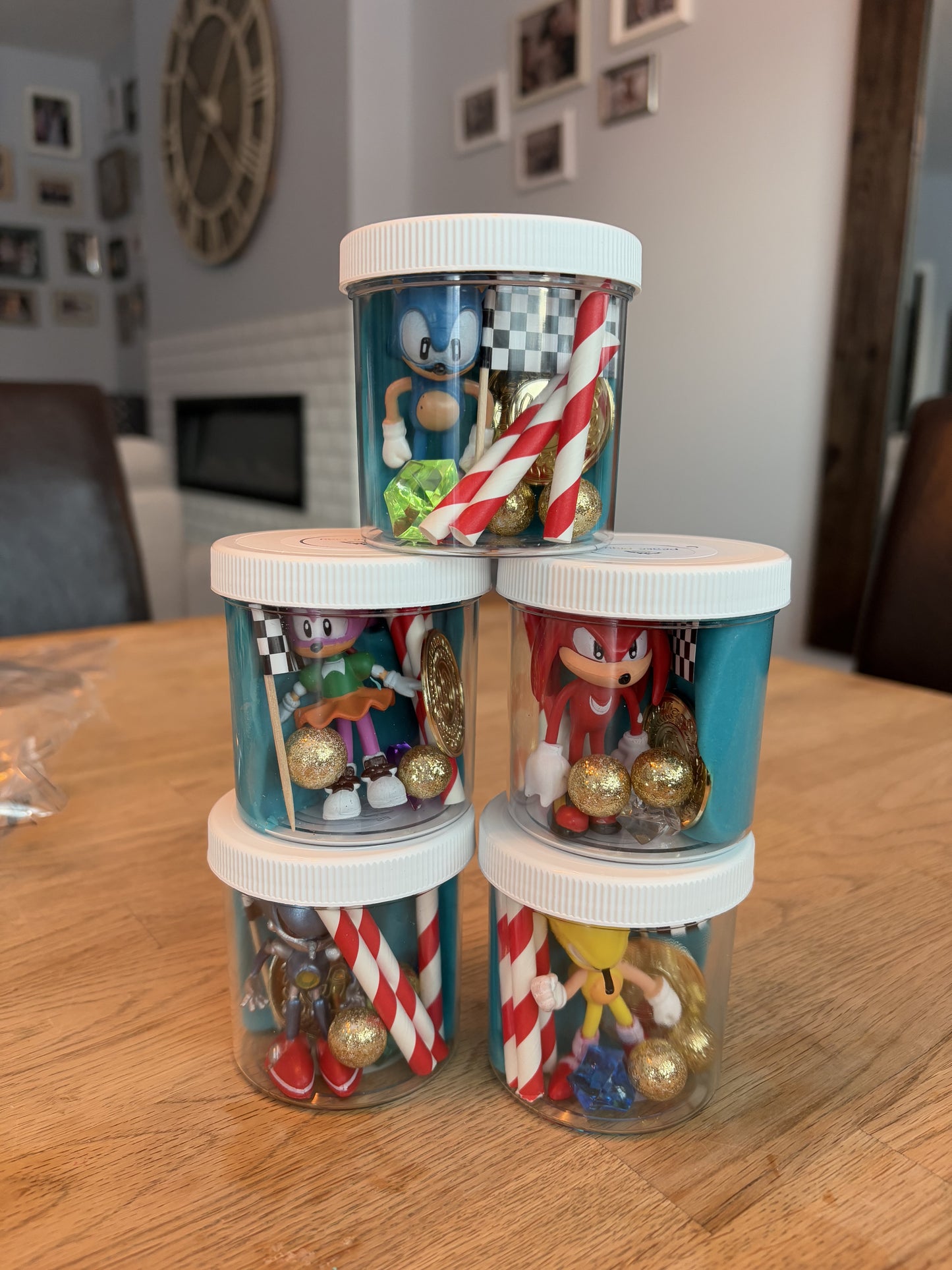Sonic playdough party favours
