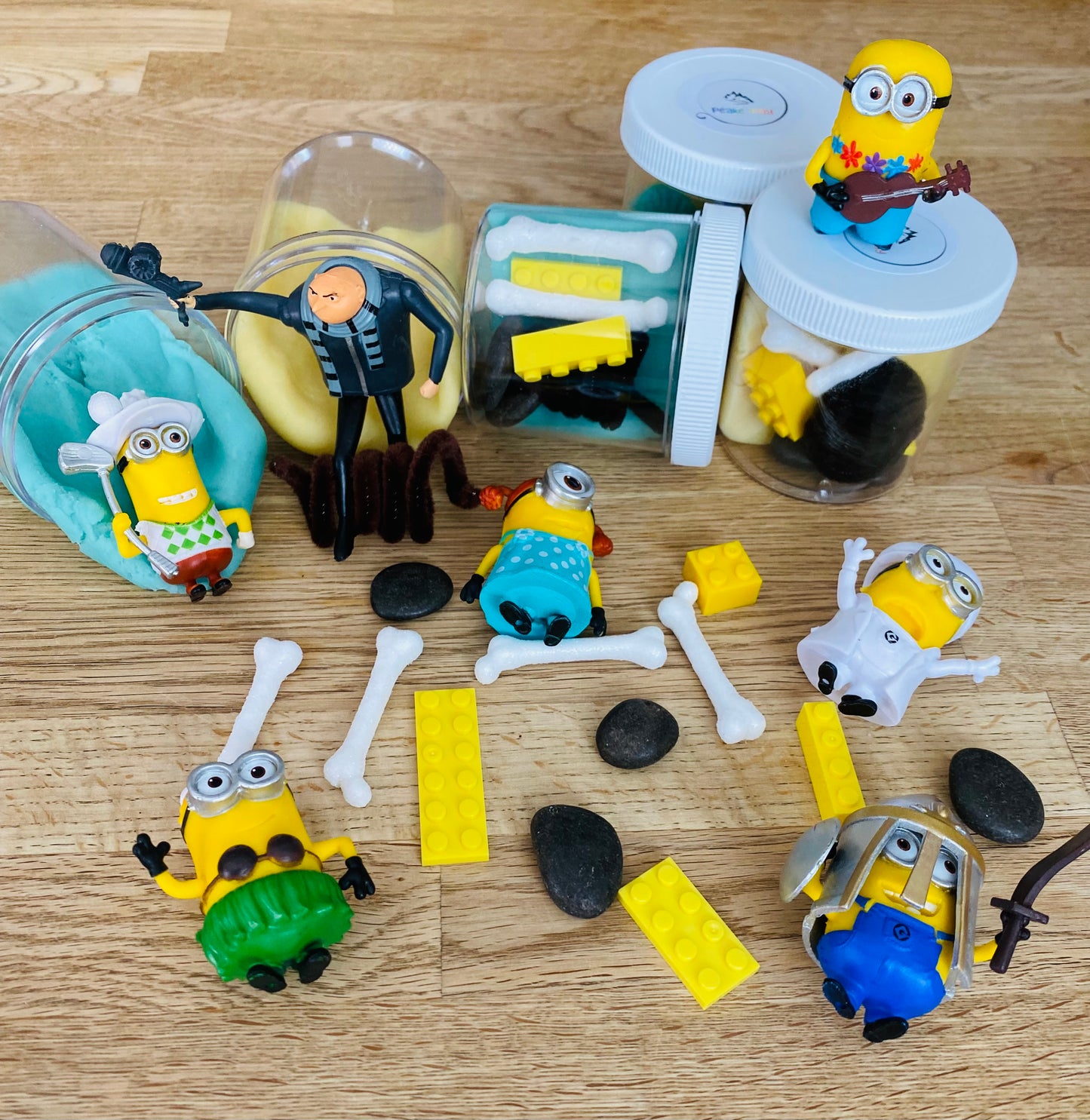 Minion Party Favours