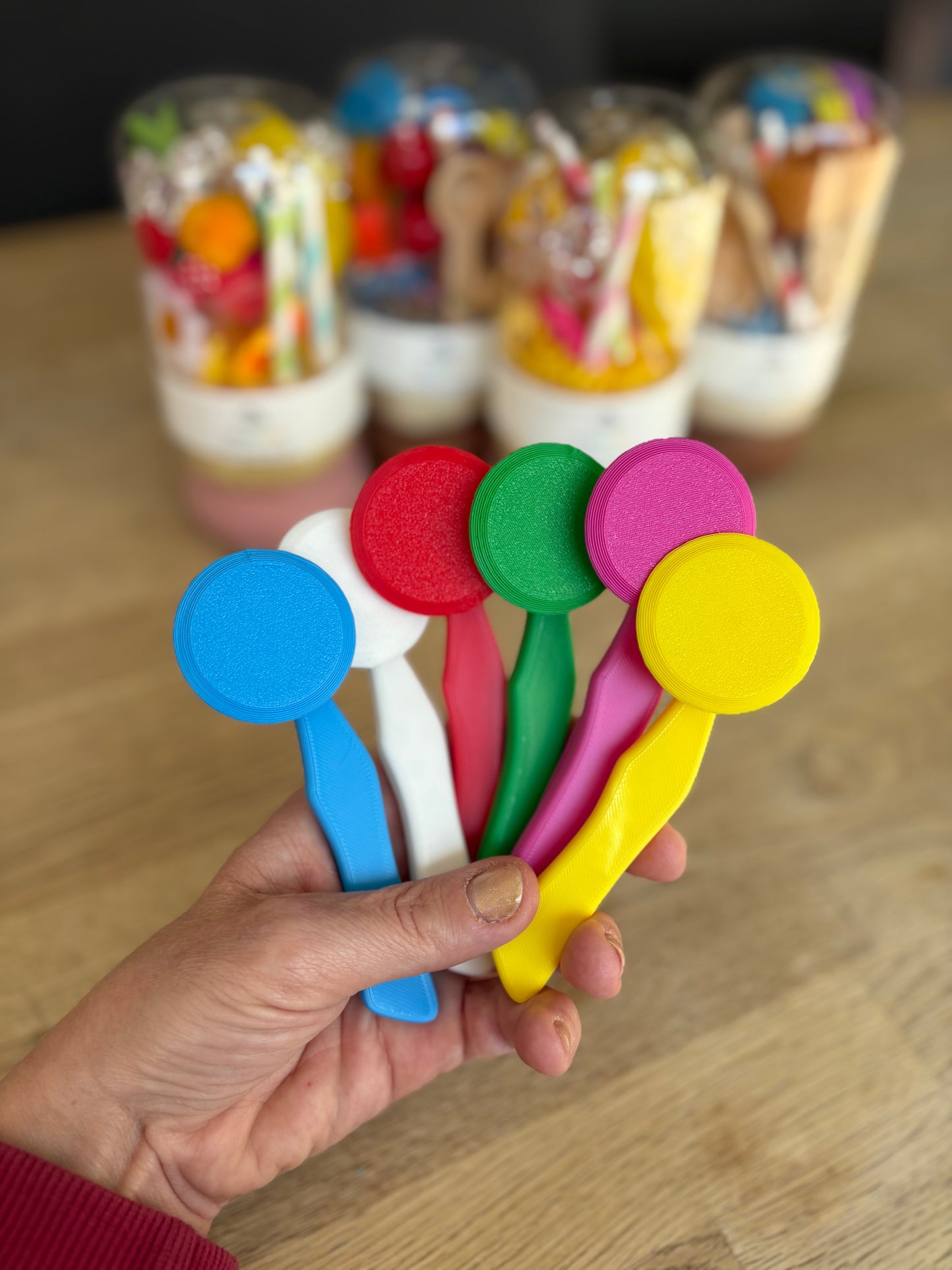 Round play-dough cutter